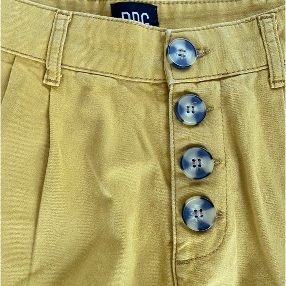 LAST CHANCE Urban Outfitters BDG Mustard Yellow Button High Waisted Shorts - Picture 6 of 6